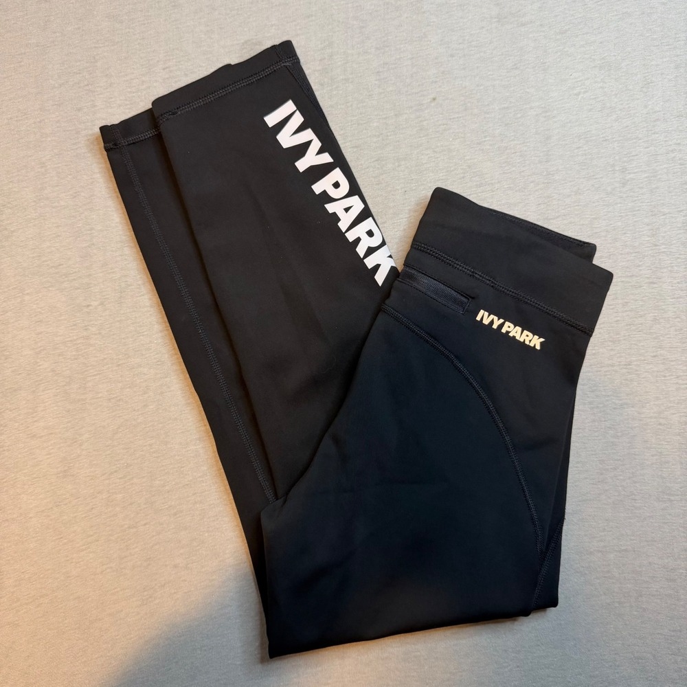 Ivy Park Black Logo Activewear Crop Leggings Zipper Pocket XXS Athletic Tights